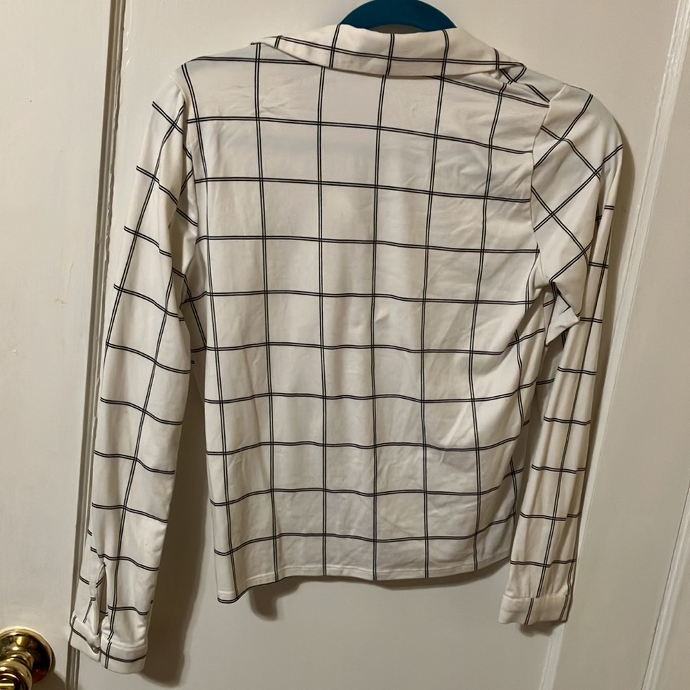 Plush Soft button down - Picture 4 of 4
